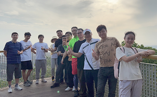 勇登高峰，徒步探索——征服自然，挑战自我！